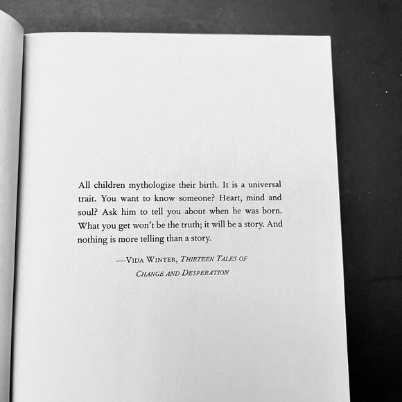 The Thirteenth Tale: A Novel - Diane Setterfield - Picture 6 of 6